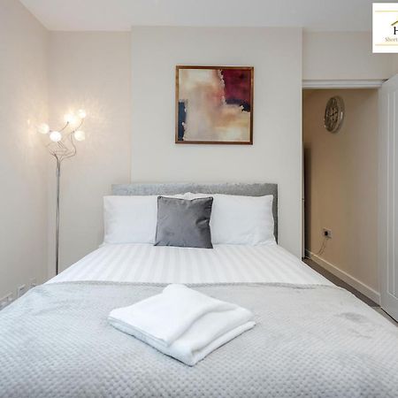 Bedford Hospital Victoria Apartments A And B By Homely Spaces Short Lets & Serviced Accommodation Exteriör bild