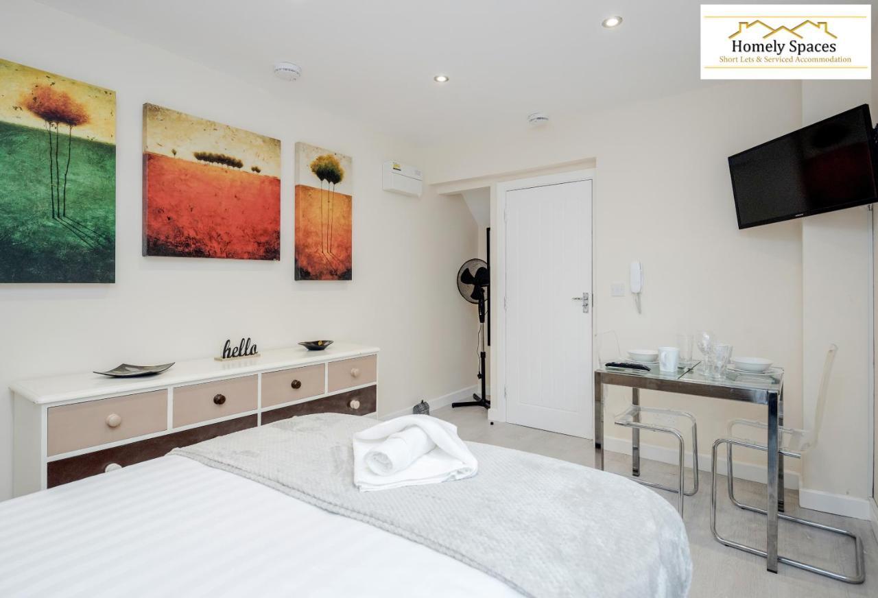 Bedford Hospital Victoria Apartments A And B By Homely Spaces Short Lets & Serviced Accommodation Exteriör bild