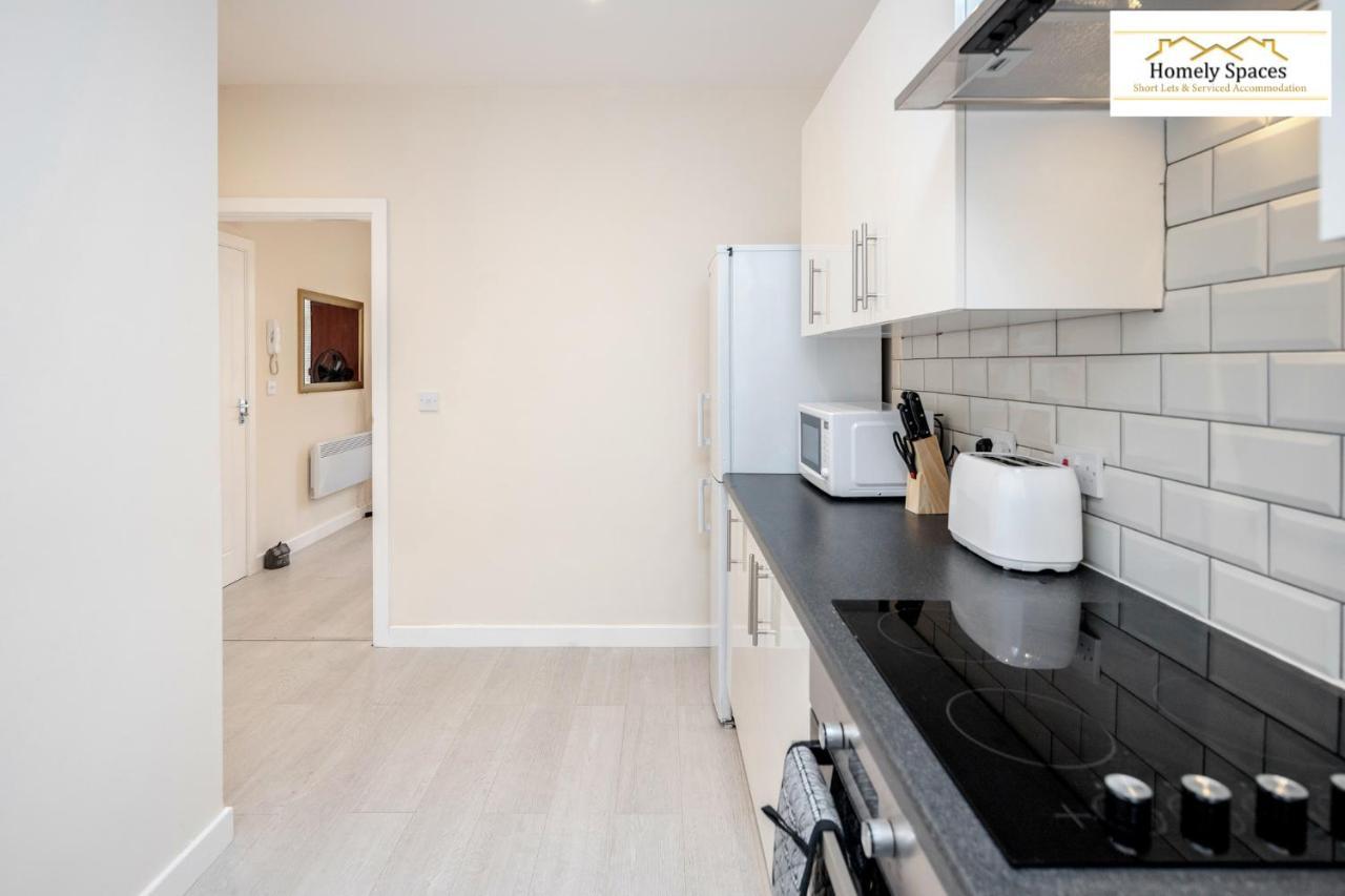 Bedford Hospital Victoria Apartments A And B By Homely Spaces Short Lets & Serviced Accommodation Exteriör bild