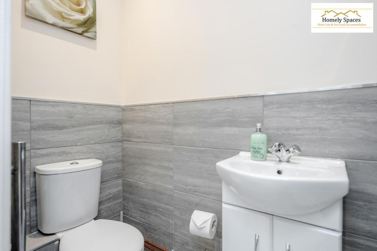 Bedford Hospital Victoria Apartments A And B By Homely Spaces Short Lets & Serviced Accommodation Exteriör bild